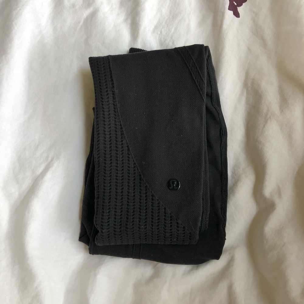 Lululemon Zone In Tights/Leggings